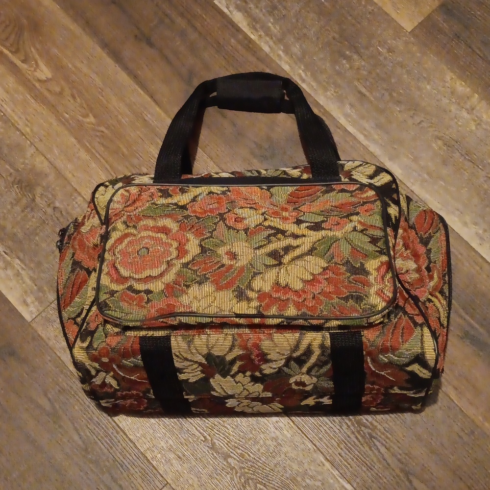 Floral travel bag